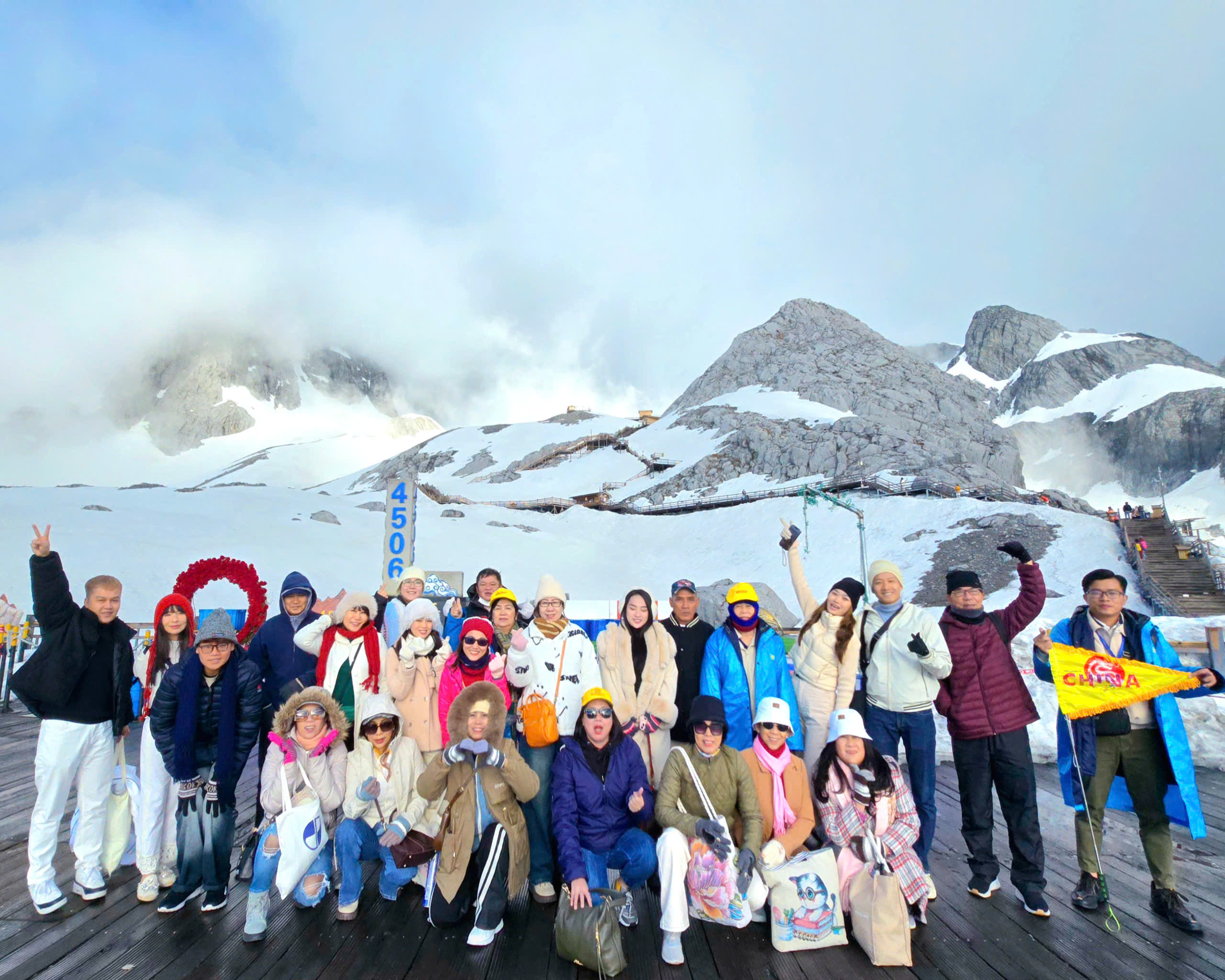 du lịch Núi tuyết Ngọc Long cùng MÊ ĐI TRAVEL